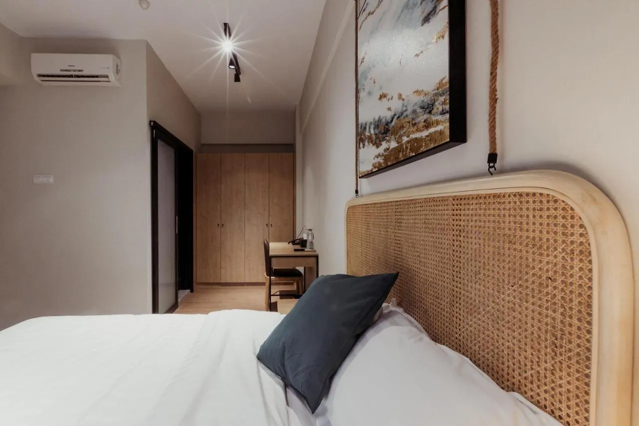 Urban Living Residence Куала-Лумпур Отель